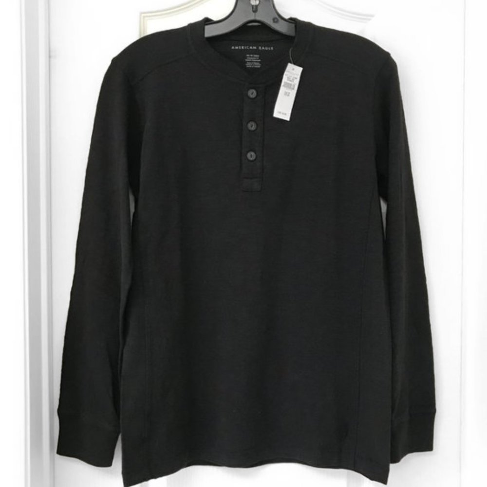 American Eagle - Cozy Casual 3 Button Longsleeve Pullover